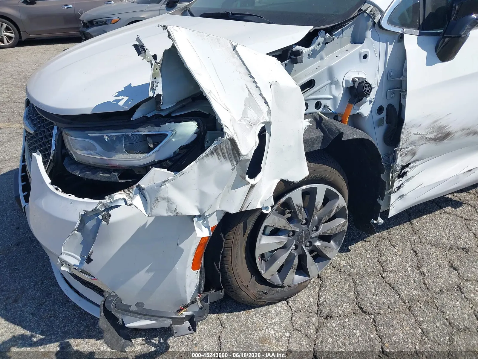2024 Chrysler Pacifica Hybrid Select
