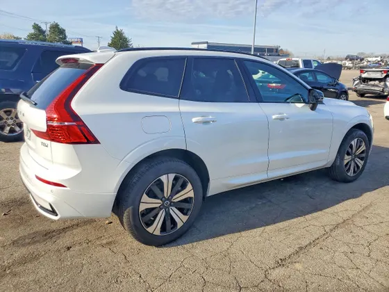 2025 Volvo XC60 Plug-In Hybrid Core