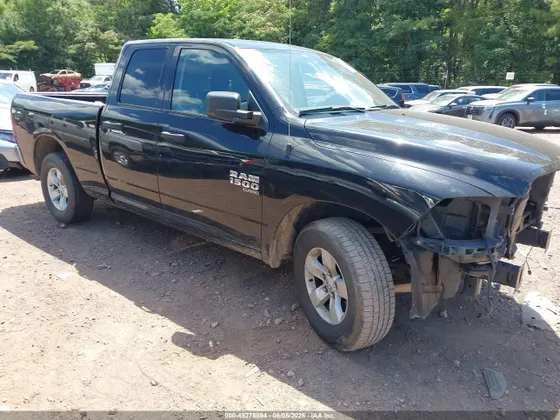 2024 Ram 1500 Classic SLT
