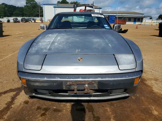 1985 Porsche 944