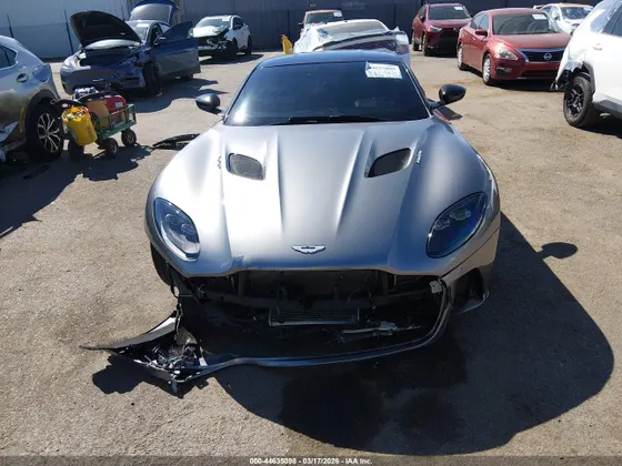 2019 Aston Martin DBS Superleggera