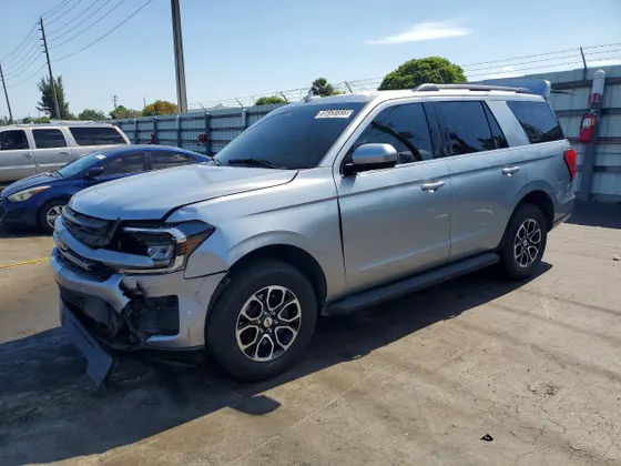2024 Ford Expedition XLT