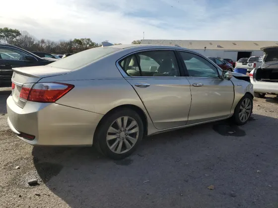 2014 Honda Accord Plug-in Hybrid PLUG-IN HYBRID