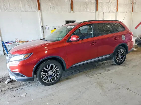 2016 Mitsubishi Outlander SE