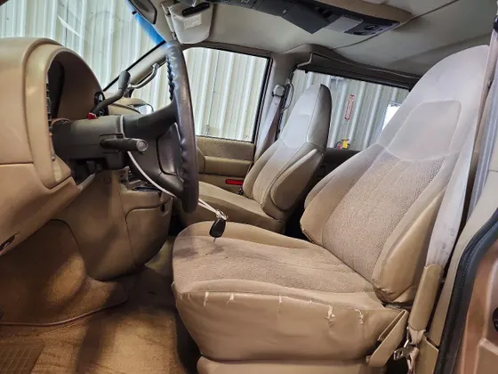 2002 GMC Safari Passenger SAFARI