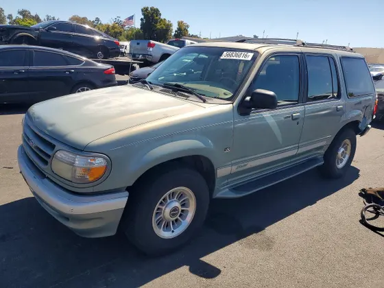 1996 Ford Explorer XLT
