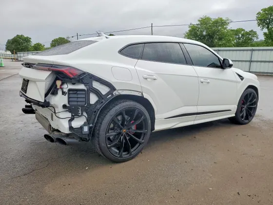 2022 Lamborghini Urus