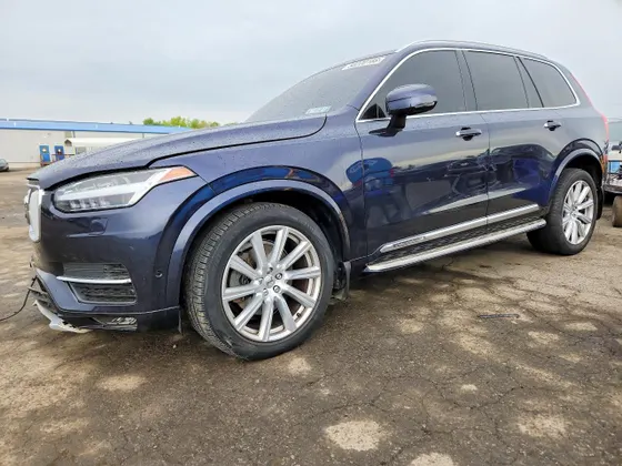 2016 Volvo XC90 T6 Inscription