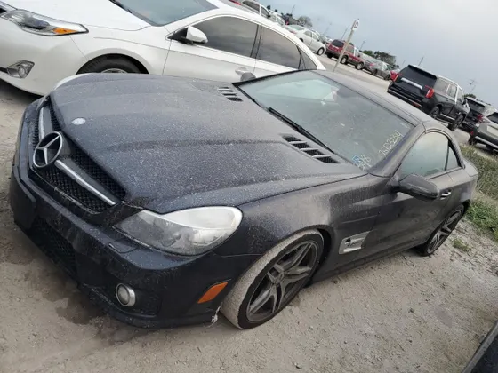 2011 Mercedes-Benz SL 63 AMG