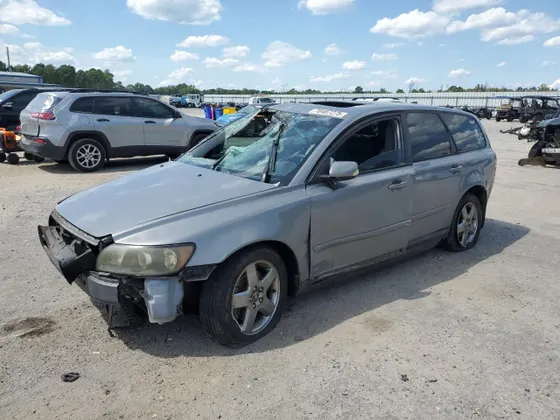 2006 Volvo V50 2.5L Turbo
