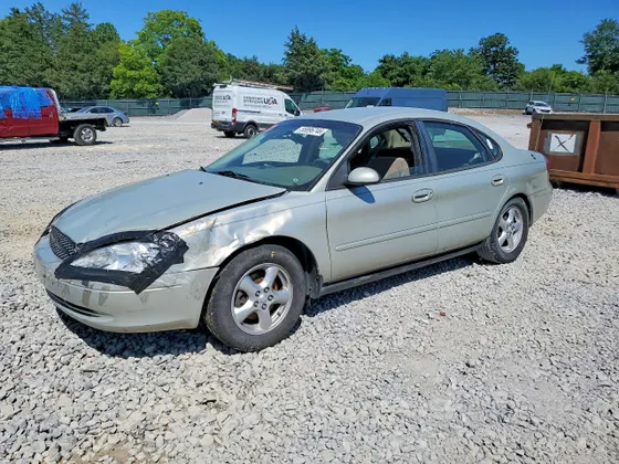 2003 Ford Taurus SE Standard
