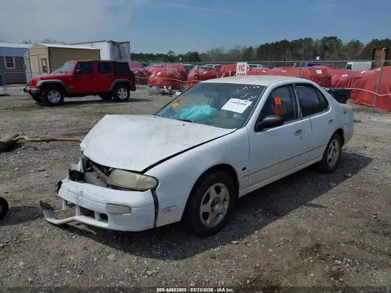 1997 Nissan Altima XE