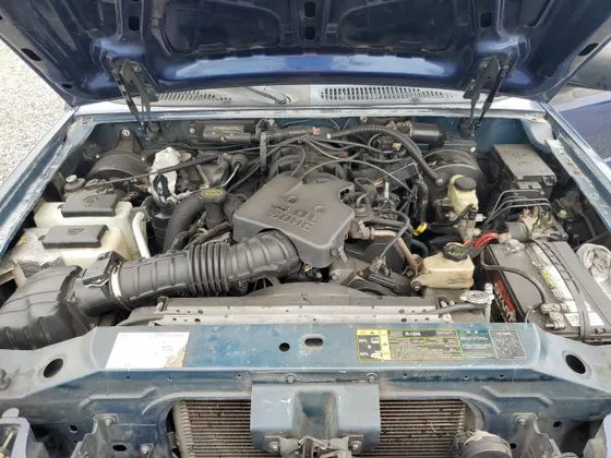 2005 Ford Explorer Sport Trac XLS