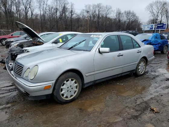 1998 Mercedes-Benz E