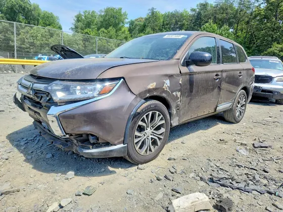 2018 Mitsubishi Outlander ES