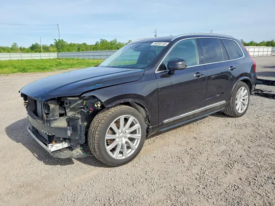 2017 Volvo XC90 Inscription