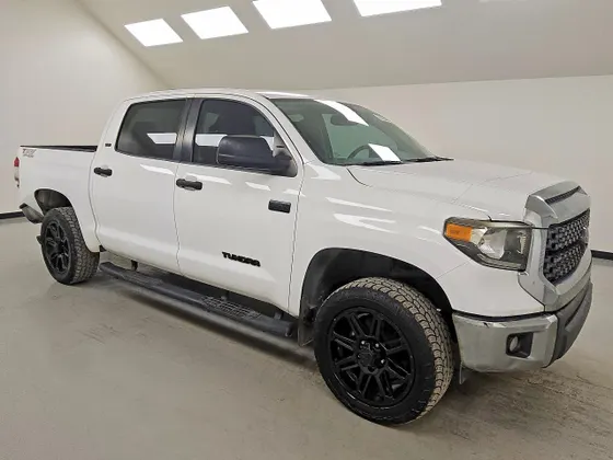 2020 Toyota Tundra 2WD SR5