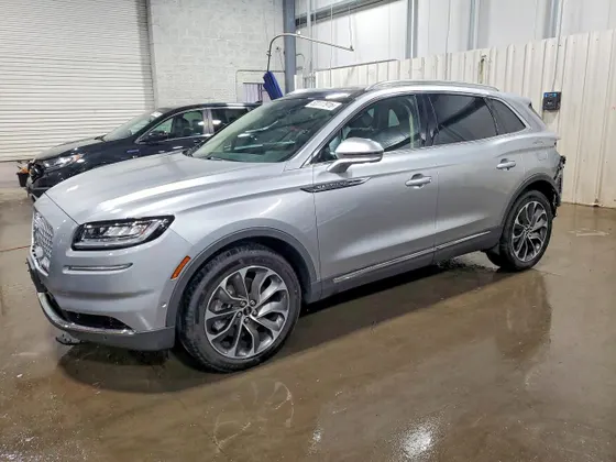 2021 Lincoln Nautilus Reserve