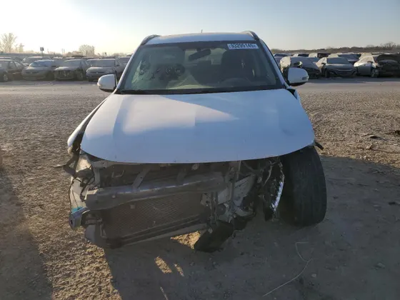 2016 Mitsubishi Outlander SE