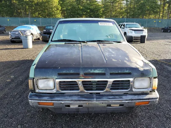 1989 Nissan Hardbody King Cab 2WD KING CAB