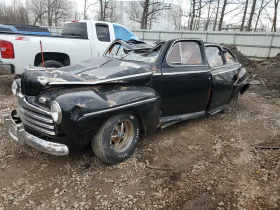 1946 Ford CUSTOM SUPERDELUX