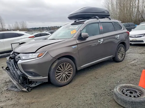 2022 Mitsubishi Outlander PHEV SEL