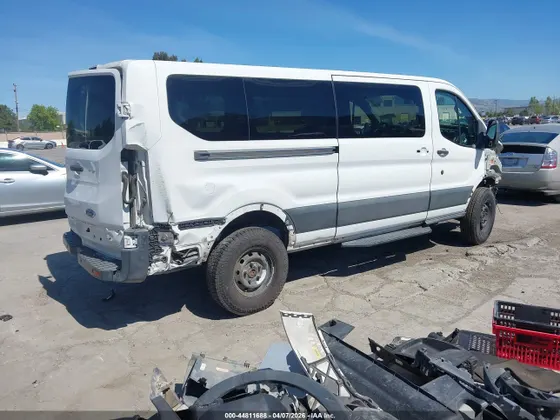 2017 Ford Transit Wagon XLT
