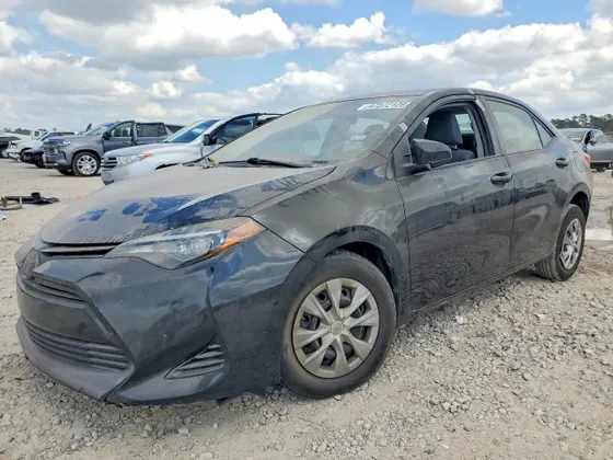 2018 Toyota Corolla SE