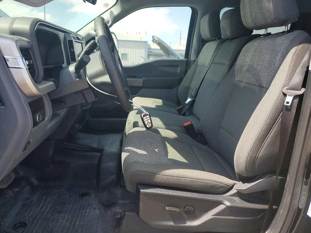 2026 Ford Super Duty F-350 DRW LARIAT