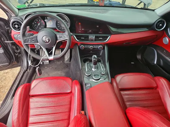 2017 Alfa Romeo Giulia Ti