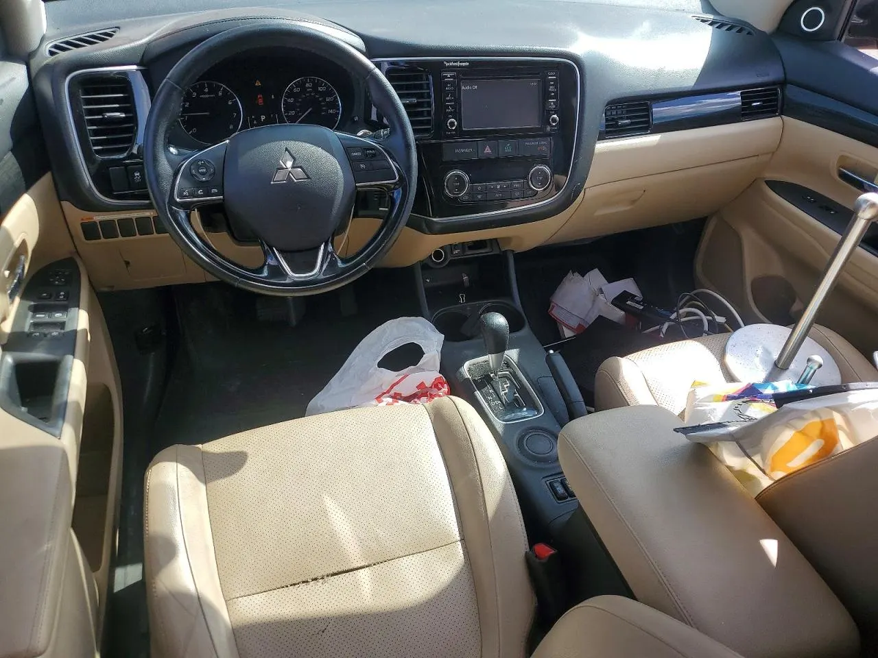 2016 Mitsubishi Outlander SE