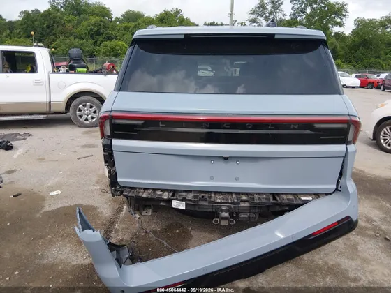 2025 Lincoln Navigator L Reserve