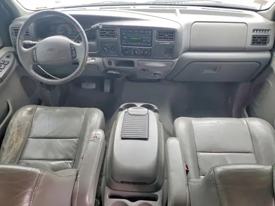 2002 Ford Excursion XLT