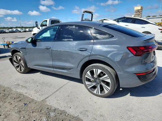 2024 Audi Q8 e-tron Sportback S line Prestige