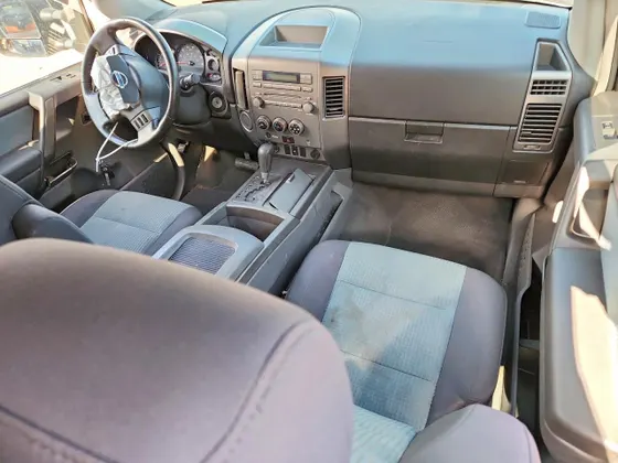 2005 Nissan Titan XE