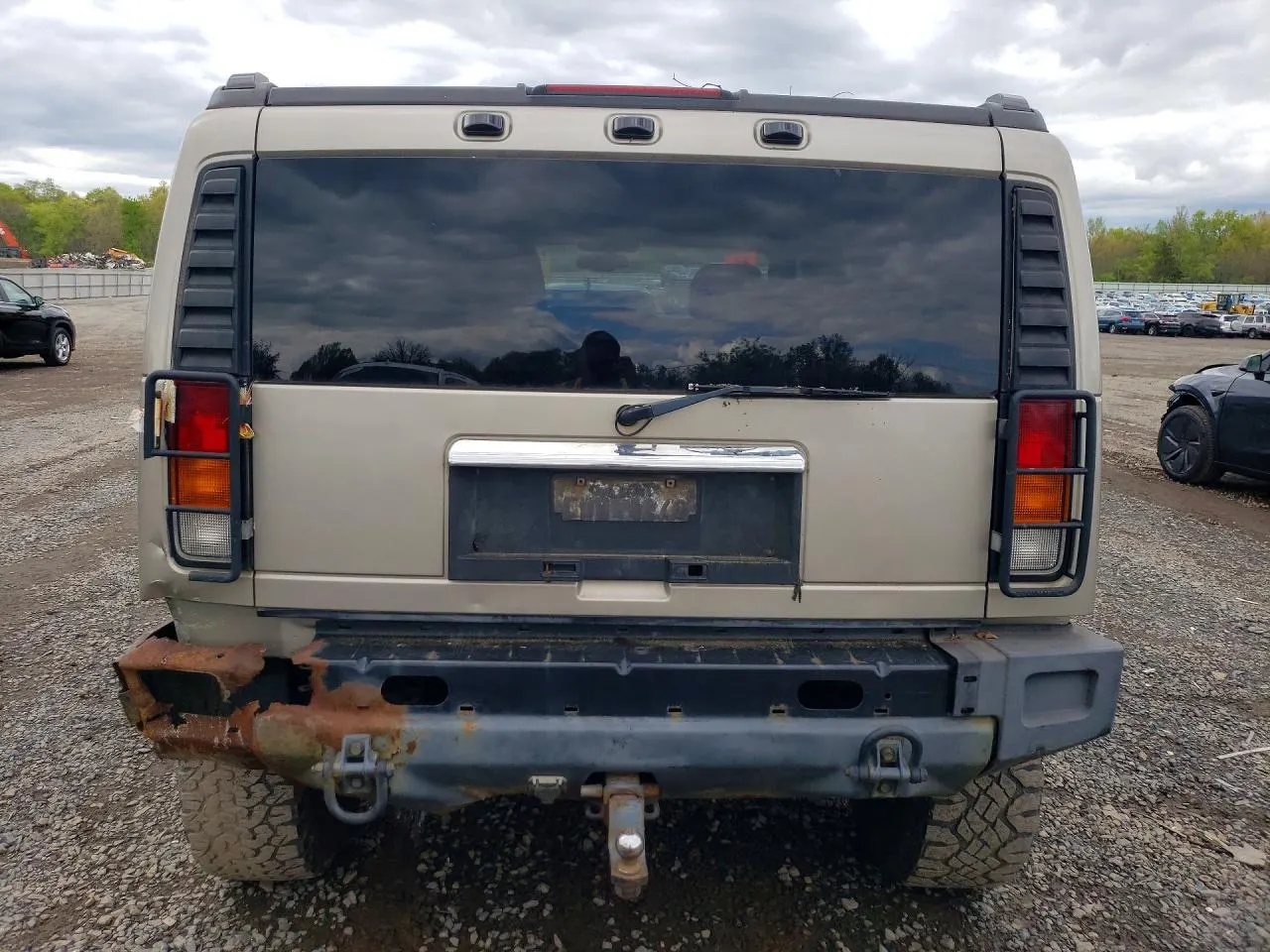 2004 HUMMER H2
