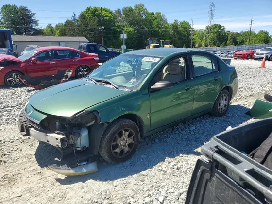 2004 Saturn ION ION 2
