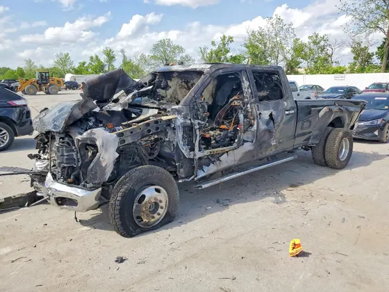 2017 Ford Super Duty F-350 DRW Lariat