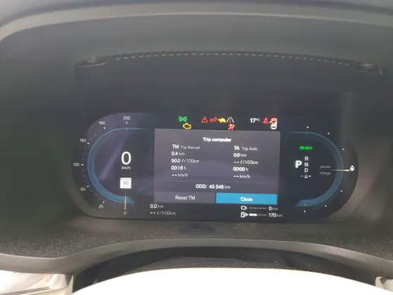 2024 Volvo S60 Recharge Plug-In Hybrid Core Dark Theme