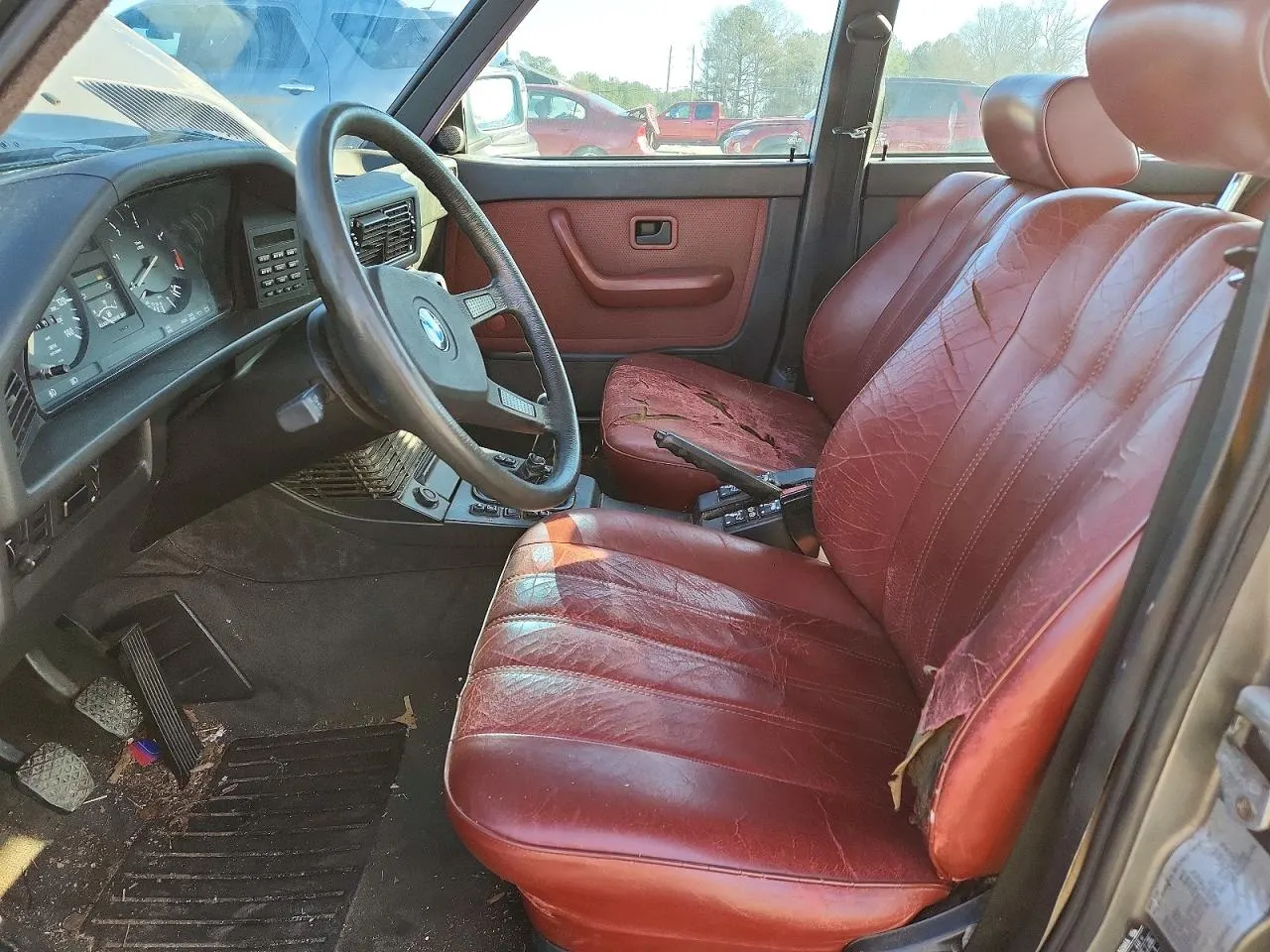1986 BMW 528 - 533 - 633 - 733 528E