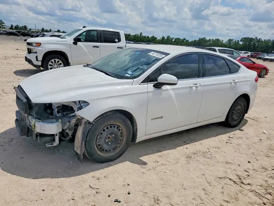 2018 Ford Fusion Hybrid SE