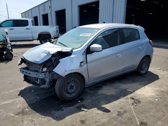 2022 Mitsubishi Mirage ES