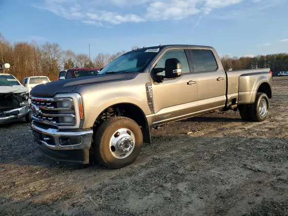 2025 Ford Super Duty F-350 DRW XLT