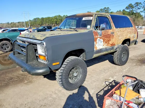 1990 Dodge Ram Charger AW100