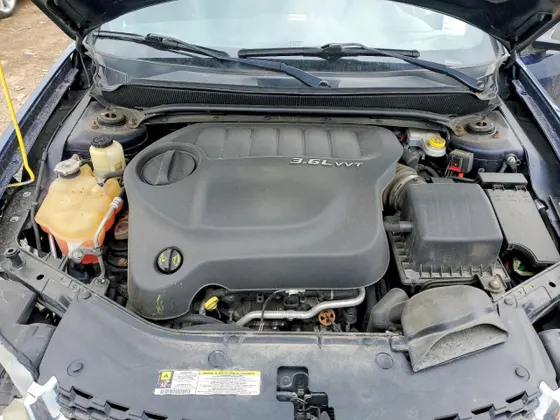 2013 Dodge Avenger SE V6
