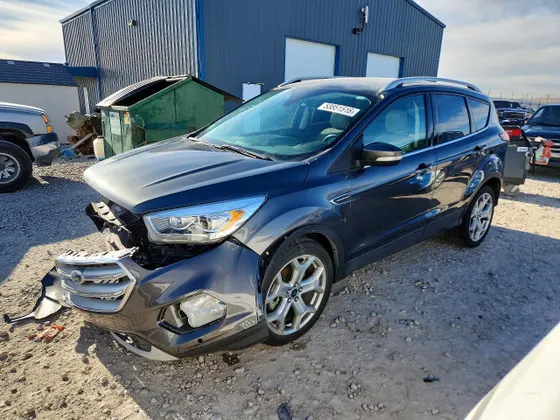 2019 Ford Escape Titanium