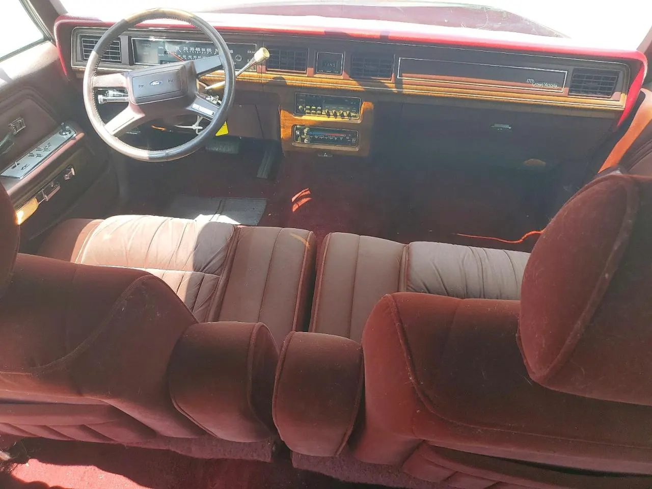1989 Ford Crown Victoria