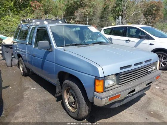 1987 Nissan King Cab 2WD SE