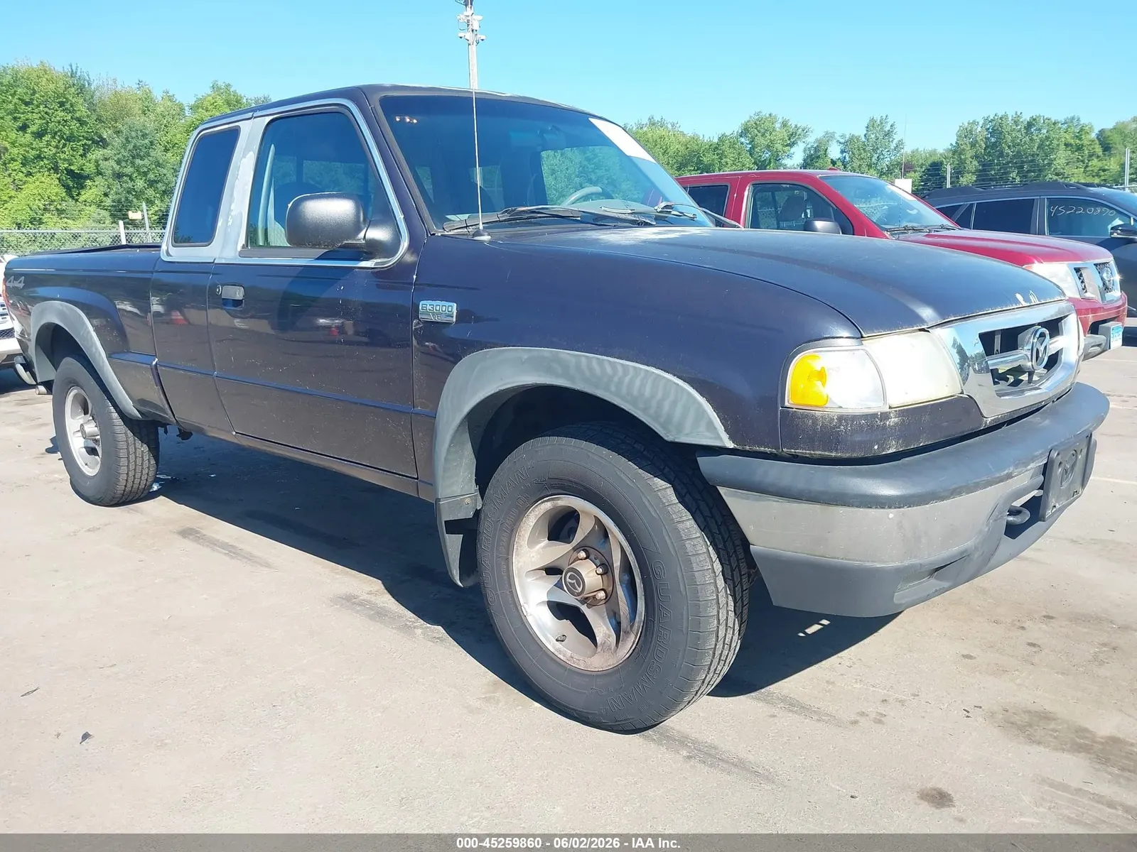 2002 Mazda B-Series 4WD Truck SE