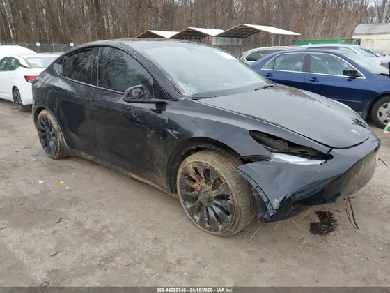 2023 Tesla Model Y Performance